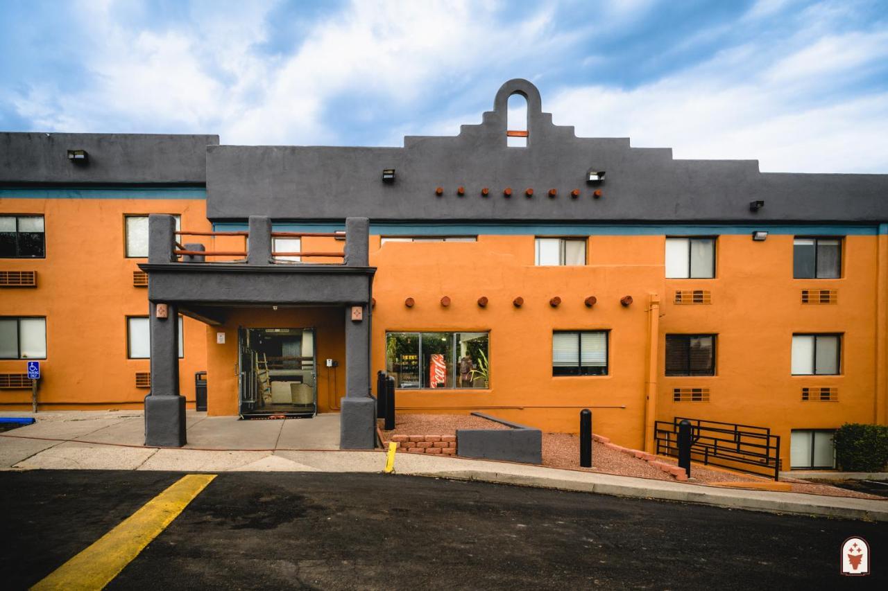 Hotel Coyote South Santa Fe Exterior foto